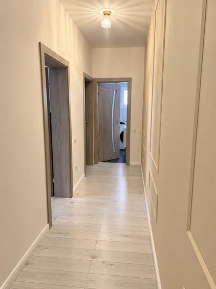 Apartament cu 3 camere decomandat, mobilat în Central