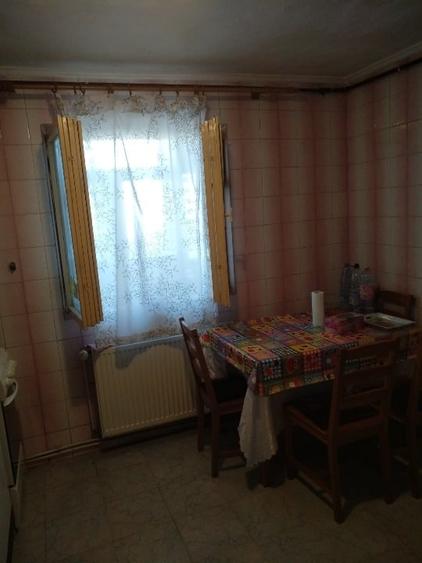 Apartament cu 2 camere decomandat, mobilat în Crângași