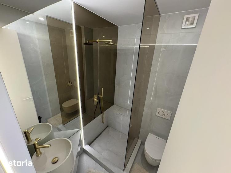 Apartament cu 3 camere decomandat în Sud