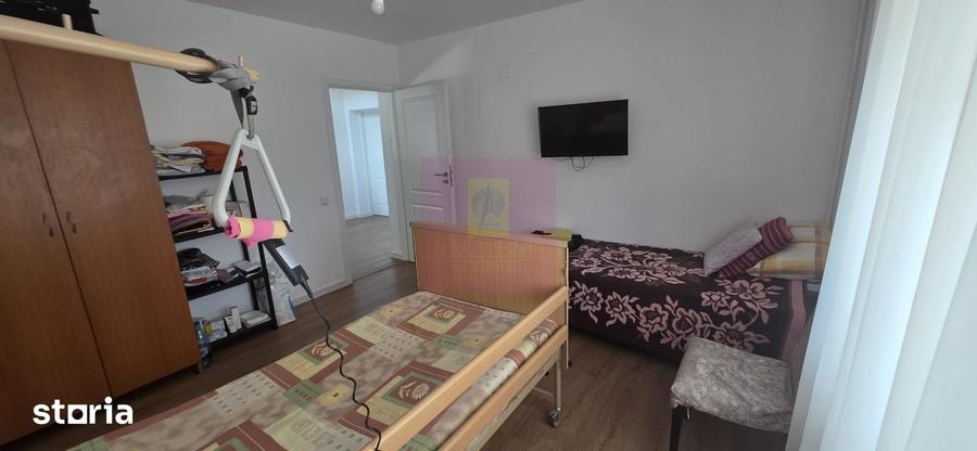 Casă cu 4 camere cu Teren 497 Mp în Central
