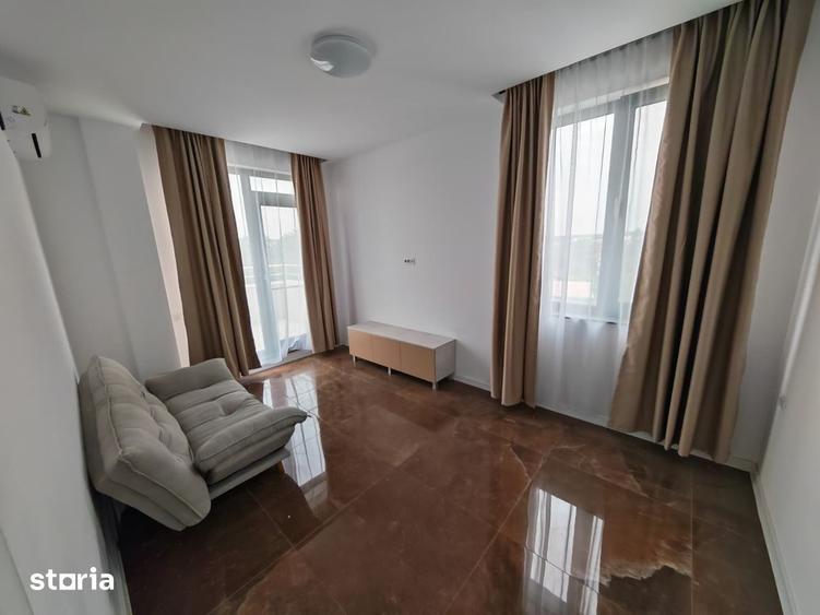 Apartament cu 3 camere decomandat în Tunari
