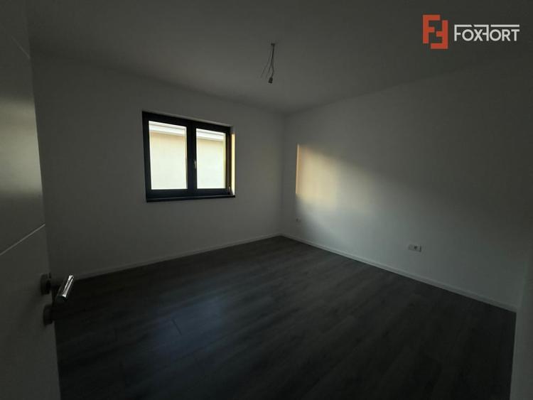 Duplex cu 5 camere cu Teren 300 Mp în Chișoda