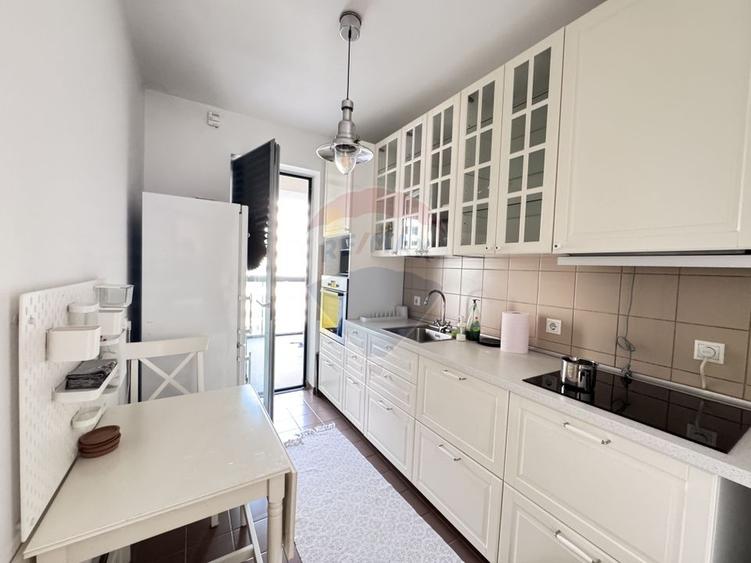 Apartament cu 2 camere decomandat, mobilat în Splaiul Unirii