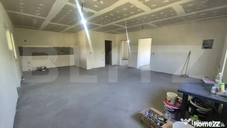 Casă cu 3 camere cu Teren 500 Mp în Lazuri