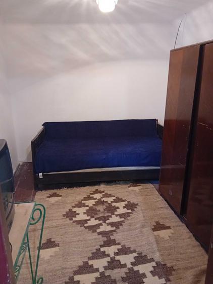 Casă cu 3 camere în Central