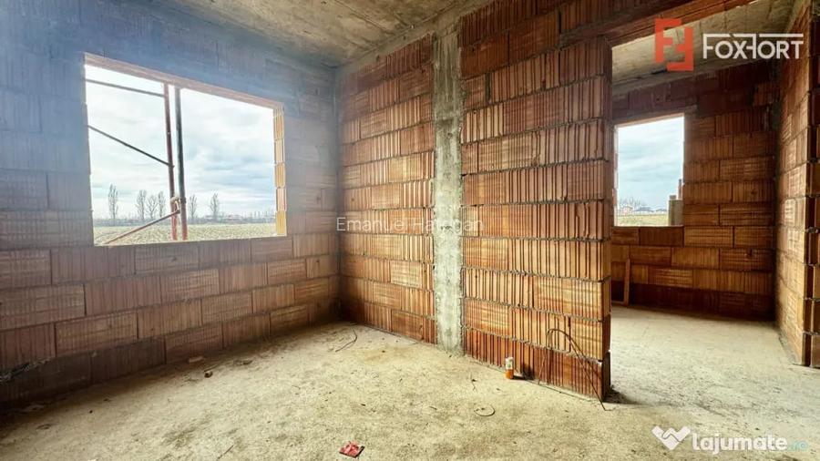 Duplex cu 4 camere in Sag, zona Manastire - Sag (Timis)