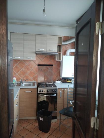 Garsonieră decomandată în Central