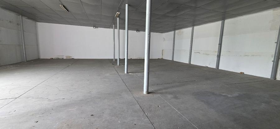 Spațiu industrial, de 200 mp, în Est