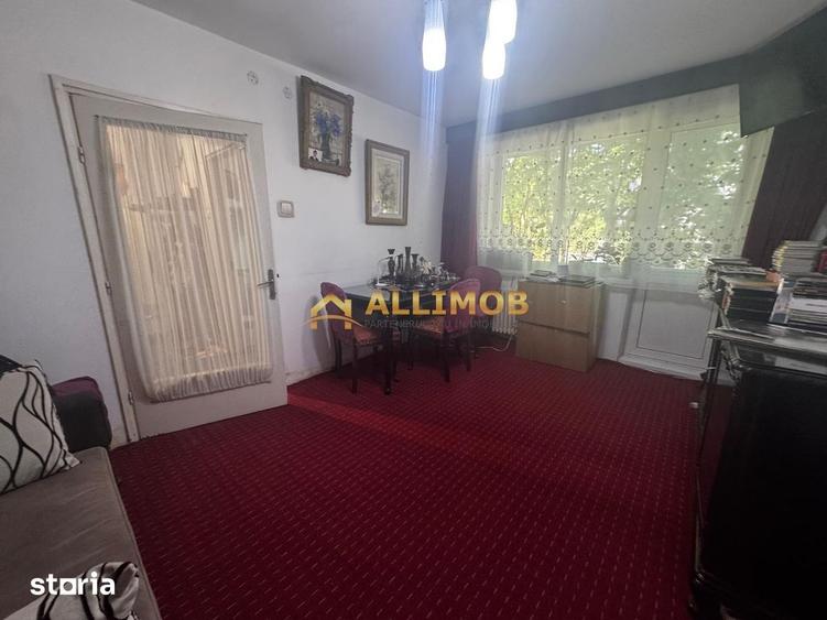 Apartament cu 2 camere semidecomandat în Democrației