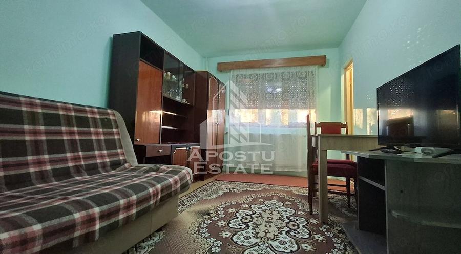 Garsonieră semidecomandată în Micălaca