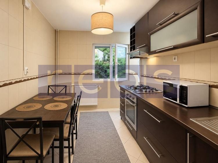 Apartament cu 3 camere decomandat în Beller