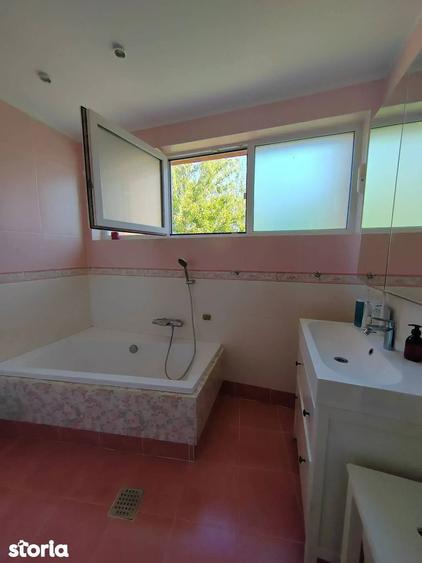 Casă cu 3 camere decomandat cu Teren 830 Mp în Corbeanca