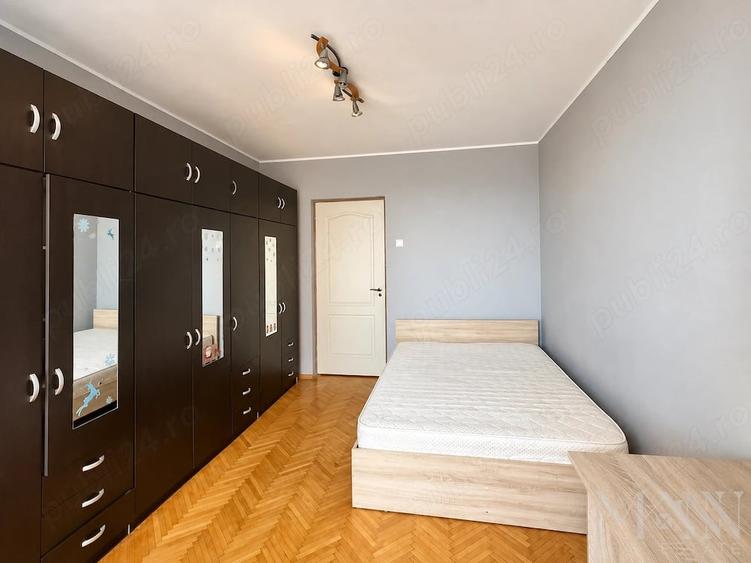 Apartament cu 3 camere decomandat în Central