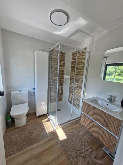 Casă cu 4 camere cu Teren 600 Mp în Est