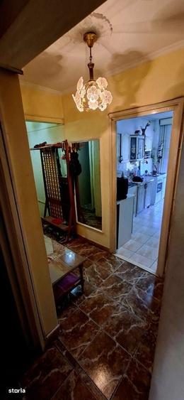 3 camere Eremia , Decomandat / Centrala , Amplasament EXCELENT - 14