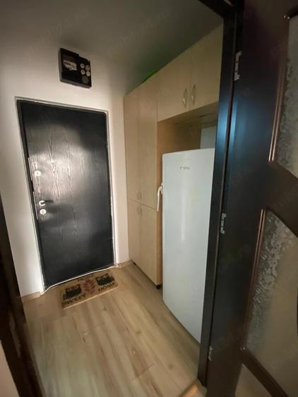 Garsonieră semidecomandată, mobilată în Calea București