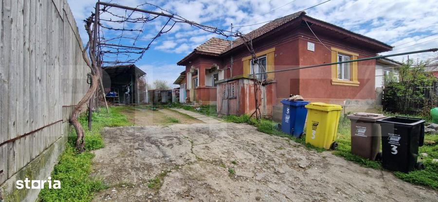 Casă cu 2 camere cu Teren 651 Mp în Romanești