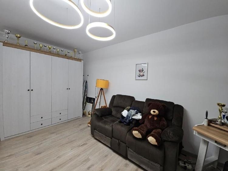 Apartament cu 2 camere decomandat în Tineretului