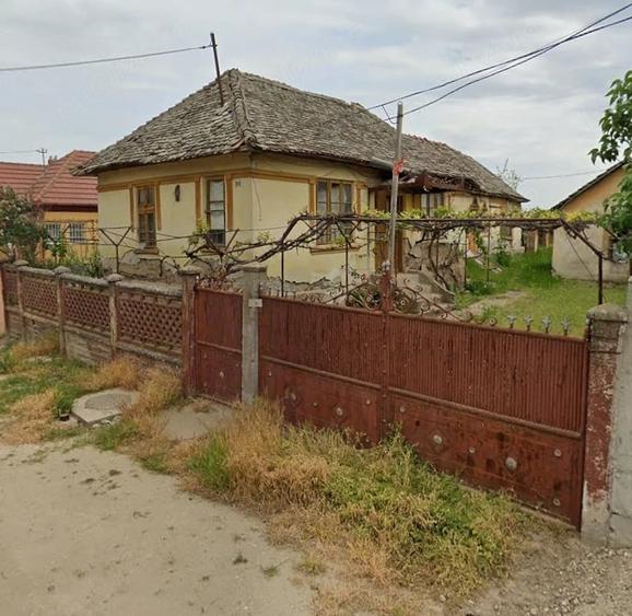 Casă cu Teren 781 Mp în Maglavit