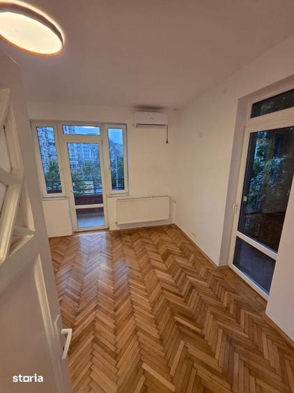 Apartament cu 3 camere decomandat în Berceni