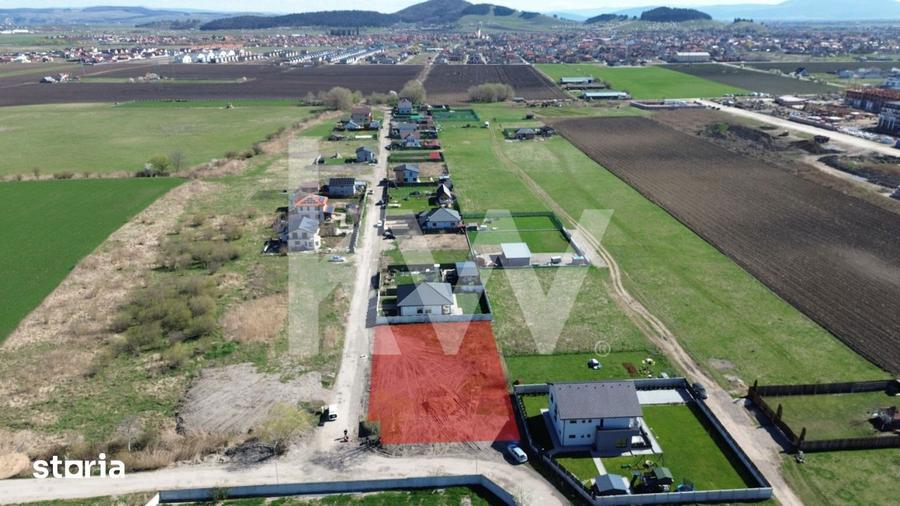 Teren de 1217 mp, în Sânpetru