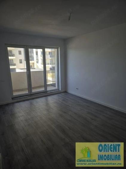 Apartament cu 2 camere decomandat în Tomis Plus