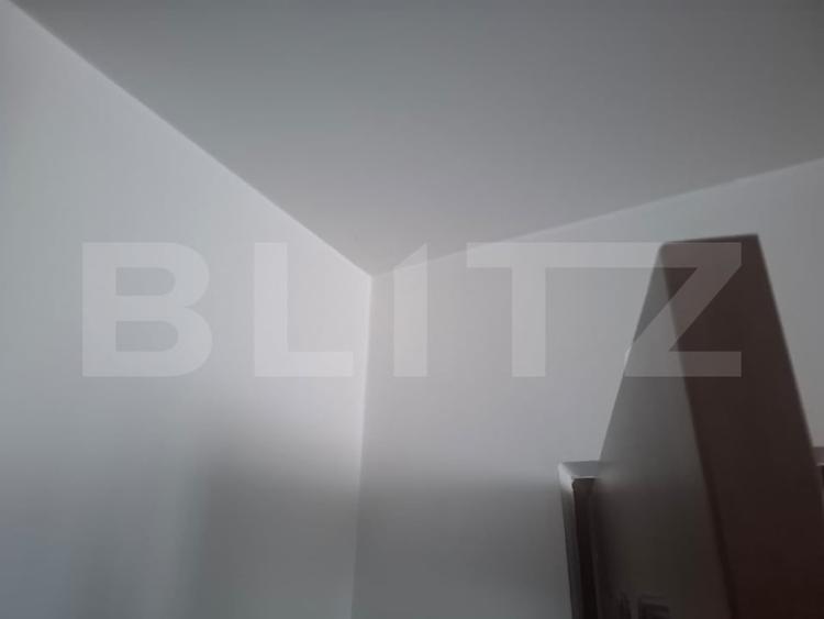Apartament cu 2 camere semidecomandat, mobilat în Micro 11