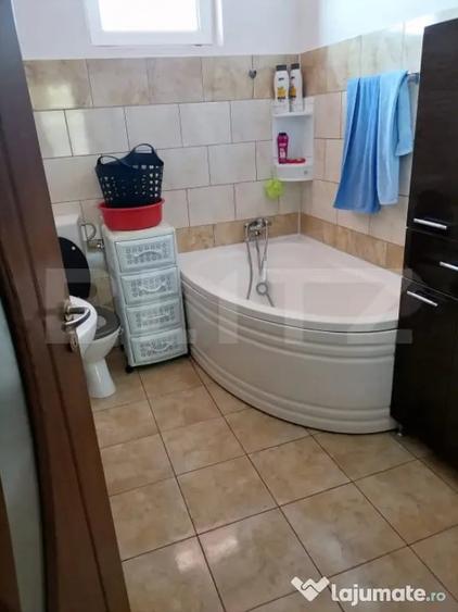 Casă cu 3 camere cu Teren 460 Mp în Ernei