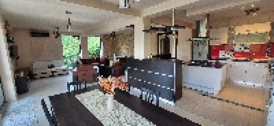 Casă cu 6 camere cu Teren 850 Mp în Breaza de Jos