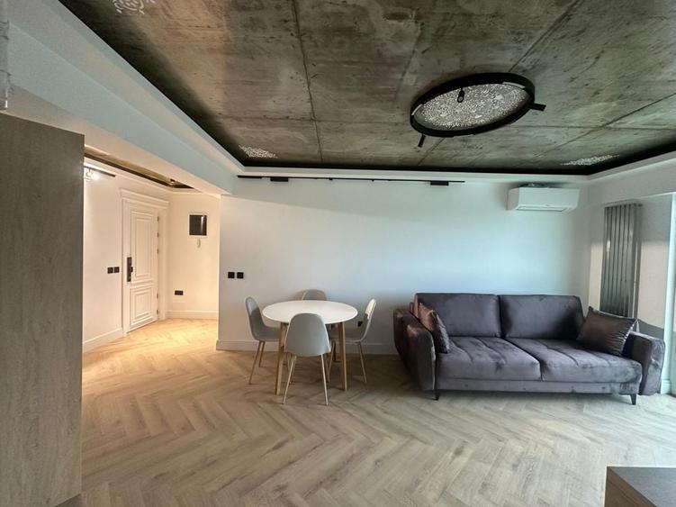 Apartament cu 2 camere decomandat în Albești