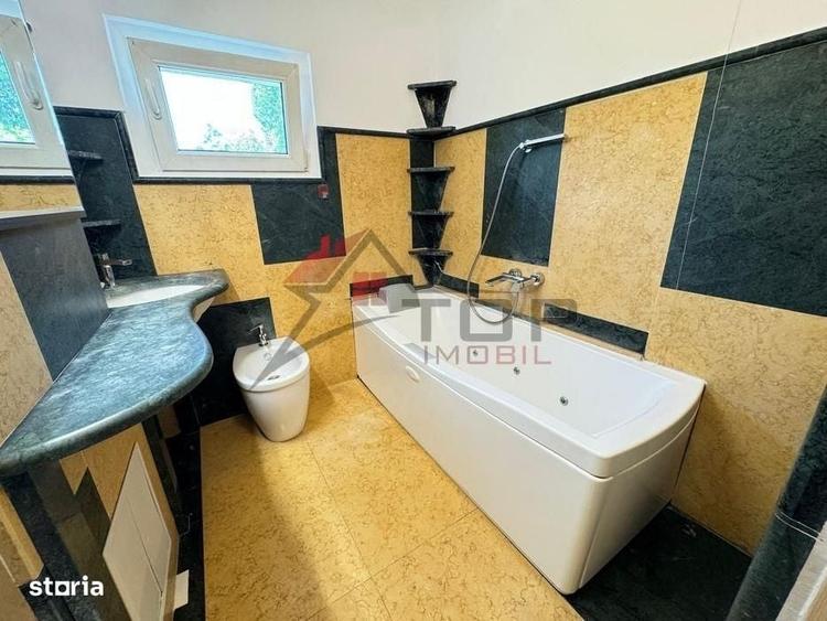 Apartament cu 4 camere semidecomandat în Mircea cel Bătrân
