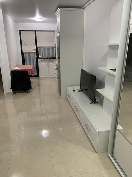 Garsonieră nedecomandată, mobilată în Micro 17