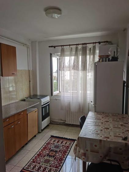 Apartament cu 3 camere decomandat în Mărăști