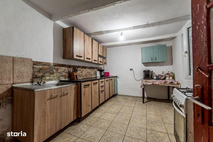 Casă cu 3 camere în Dorobanți