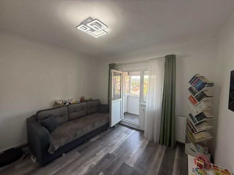 Apartament 2 camere-decomandat-zona Liceul de Muzica - 14