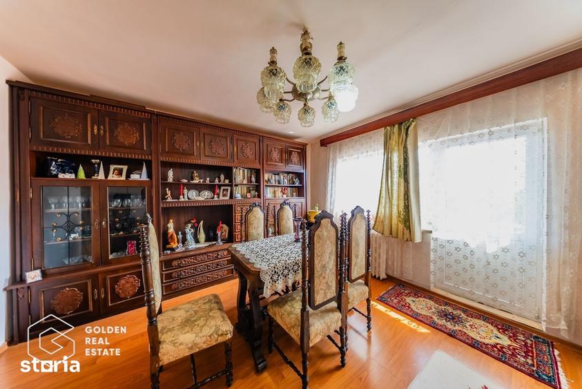 Apartament cu 4 camere decomandat în Micălaca