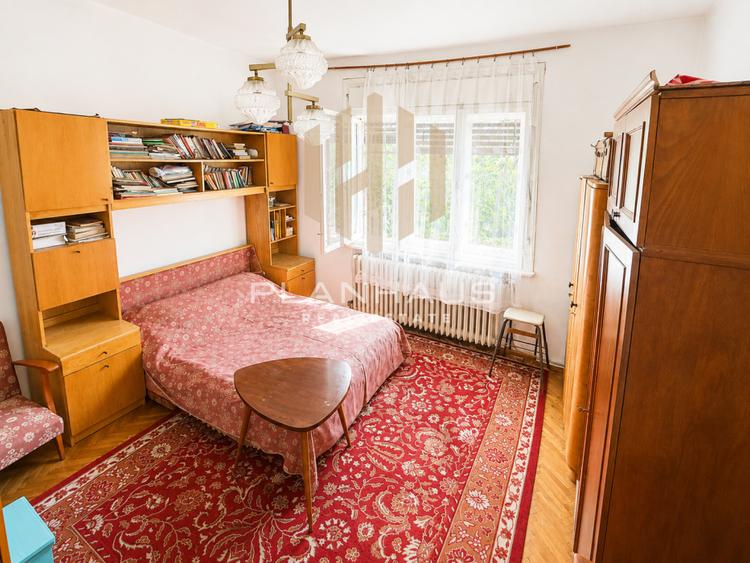 Casă cu 4 camere cu Canalizare în Ultracentral