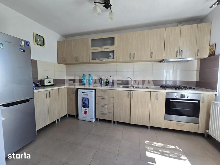 Casă cu 4 camere cu Teren 973 Mp în Valu lui Traian