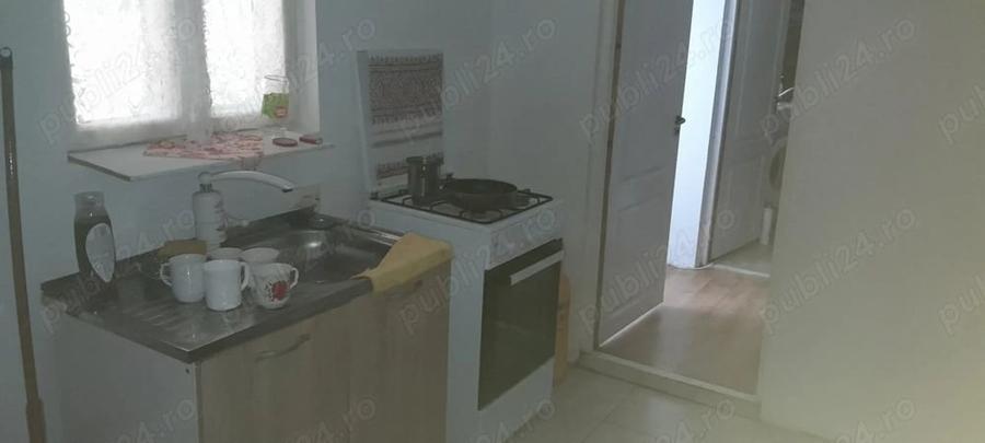 Casă cu 2 camere cu Teren 1500 Mp în Mânzălești