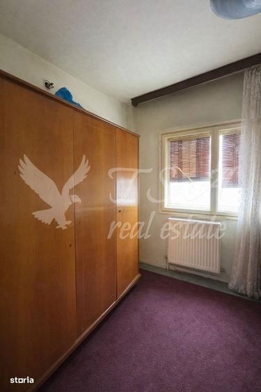 Apartament cu 3 camere decomandat în Rahova