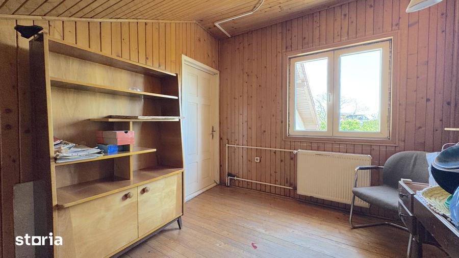 Casă cu 10 camere cu Teren 990 Mp în Sălaj