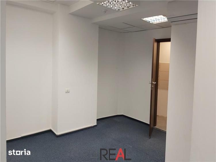 Spațiu comercial, de 41 mp, în Universitate