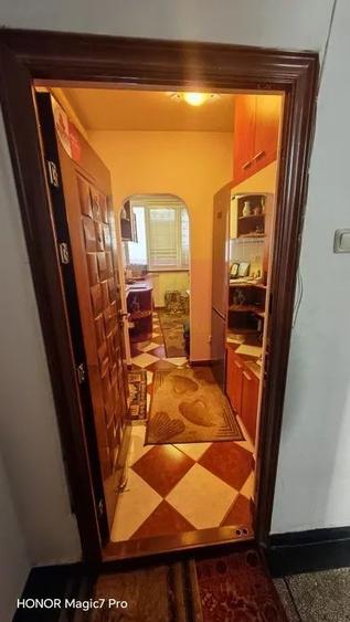 Apartament cu 2 camere semidecomandat în Lacul Tei