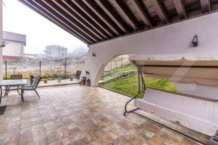 Casă individuală cu 4 camere cu Teren 2518 Mp în Iris