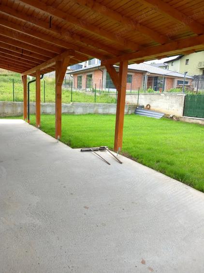Casă cu 3 camere cu Teren 600 Mp în Central
