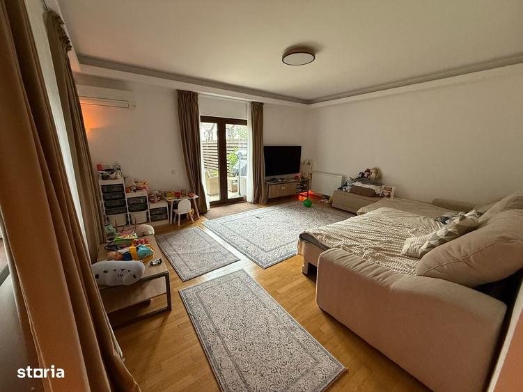 Casă cu 4 camere cu Teren 225 Mp în Central