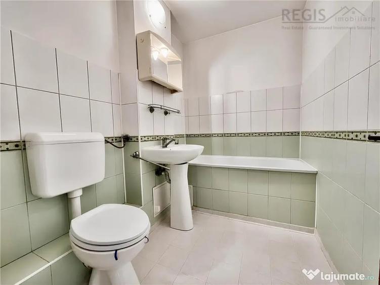 Apartament cu 4 camere decomandat în Sud