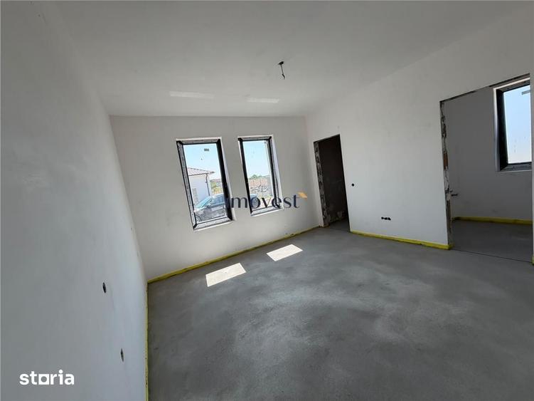 Casă cu 4 camere cu Teren 480 Mp în Central