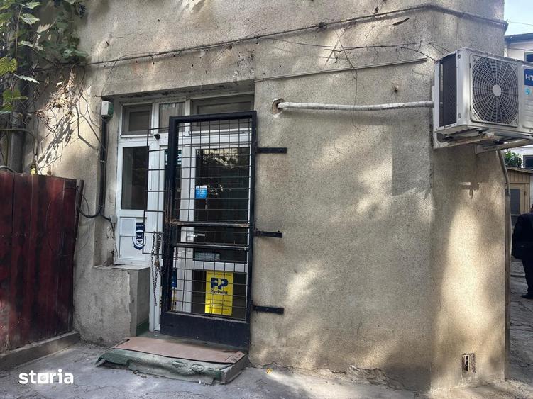 Spațiu comercial, de 50 mp, în Central