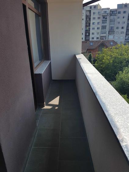 Apartament cu 2 camere decomandat în UTA